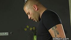 Innocent cutie explores stretching her juicy vagina and loses virginity gently