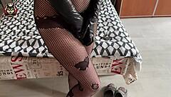 Sensual amateur's wet trimmed pussy receives intense close-up cumshot on cock