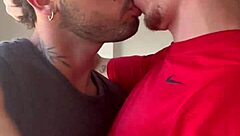 vizinho pede para meter no meu cu gostoso