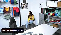 Brunette thief kiarra kai bounces shaved pussy moaning loud 😍