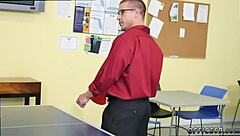 Straight men explore hardcore sex! Gay guy tries straight for first time!