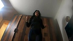 Milfycalla starts her day masturbating to orgasm, would you accept me as girlfriend?
