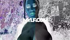 single milf flashes perfect tits