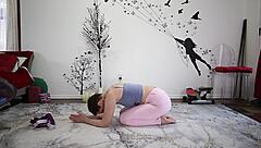 Yoga lesson 370 with brunette babe