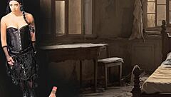 Wednesday and Thing in Halloween sex on Red?