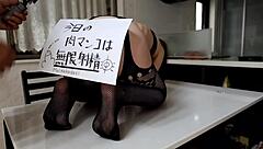 want to see my shaved pussy filled with cum?