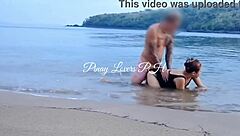 i witnessed amateur public activity on the beach with young people