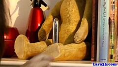 gorgeous mature brit goes lesbian