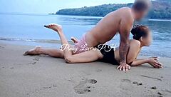 i witnessed amateur public activity on the beach with young people