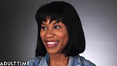 Jenna Foxx Reveals Orgasm Secrets in Close-Up Solo Session