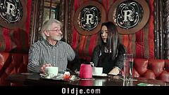 sweet young 18+ girl seduces grandpa for deepthroat and cumshot 😍