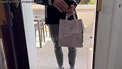 偷拍我被外卖小哥猛插狂干