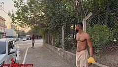 Dois Negoes Dotados Fodem o Cuzinho do Branquinho Virgem