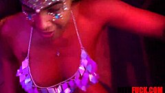 幻想节狂野18+嫩妹大轮奸派对