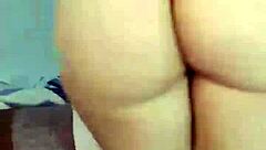 Can you handle this teen's reggaeton dance on webcam?