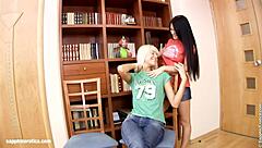 Bookworm Lesbians Feel Intense Pleasure