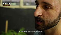 O Estagiário Guloso Blows Boss In Office First Time