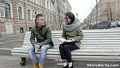 书呆18+少女Izi Ashley脏硬核舔吻无毛后入颜射