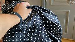 Hot psychologist licks pussy in therapy