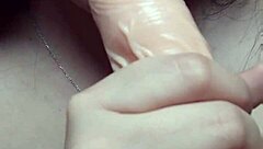 Milf Uses 20cm Toy to Stretch Her Asian Pussy