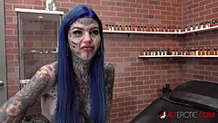 Australian beauty Amber Luke shows off fresh nose tattoo today!