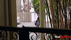 偷尿Tom和欲女Ivy Lebelle屄炸狂欢