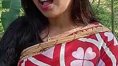 Desi girl shares hot bengali bhabhi sex story.