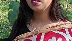 Desi girl shares hot bengali bhabhi sex story.