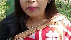 Desi girl shares hot bengali bhabhi sex story.