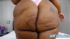 Bianca bombom masturbates with dildo in chubby ebony style