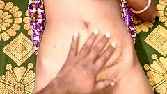 印度家庭主妇提供狂野手淫，HD高清