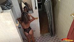 Seduce Bricklayer For First Time Banging?