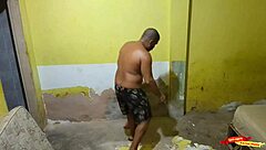 Seduce Bricklayer For First Time Banging?