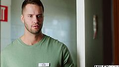 Curvy Milf Ainslee Seduces Delivery Guy With Licks