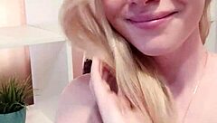 Beautiful Woman Fingering Pussy in Stockings to Loud Orgasm