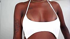 Jenny Pretinha Twerks Intensely On Big Dick