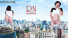 wow, a giant lady without panties walks around the city, she's as tall as king kong, amazing show of a giantess