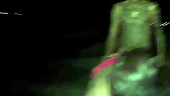 eu e amigos fodemos a gostosa na rua e ela saiu com leite na cara