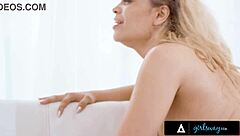 brittany andrews craves destiny cruz's milf pussy in lingerie face sitting muff diving