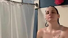 Ivy19921 cums in shower with me!
