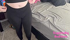 rilee's visit to the bedroom for a solo session