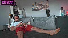 继子拉继母下班回家同床狂操