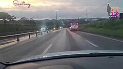 quase que o corno do meu marido policial v� eu dando dentro do carro para um pau gigantesco