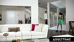 Skylar Snow Surrenders Free Use Pussy to Client with Extreme Squirting Orgasms!