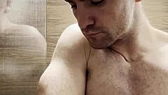 i trim my sweaty armpits and chest after gym for photoshoot 😊