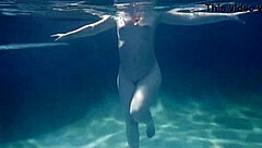 Sunny Lane drains dick underwater boldly