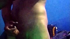 Crazy Latina Shaves and Masturbates!