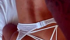 Meu amigo negão fodedor colocou a piroca inteira até o fundo e me fez gemer muito.