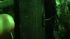 paty bumbum offers ass and pussy to fans in car