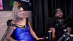 Married couple brings home a young girl for threesome fun 😏